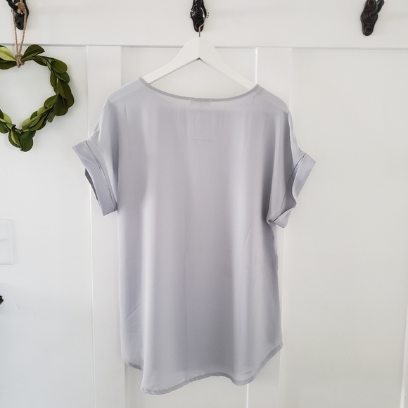Gray loose fitting blouse - Picture 3 of 3